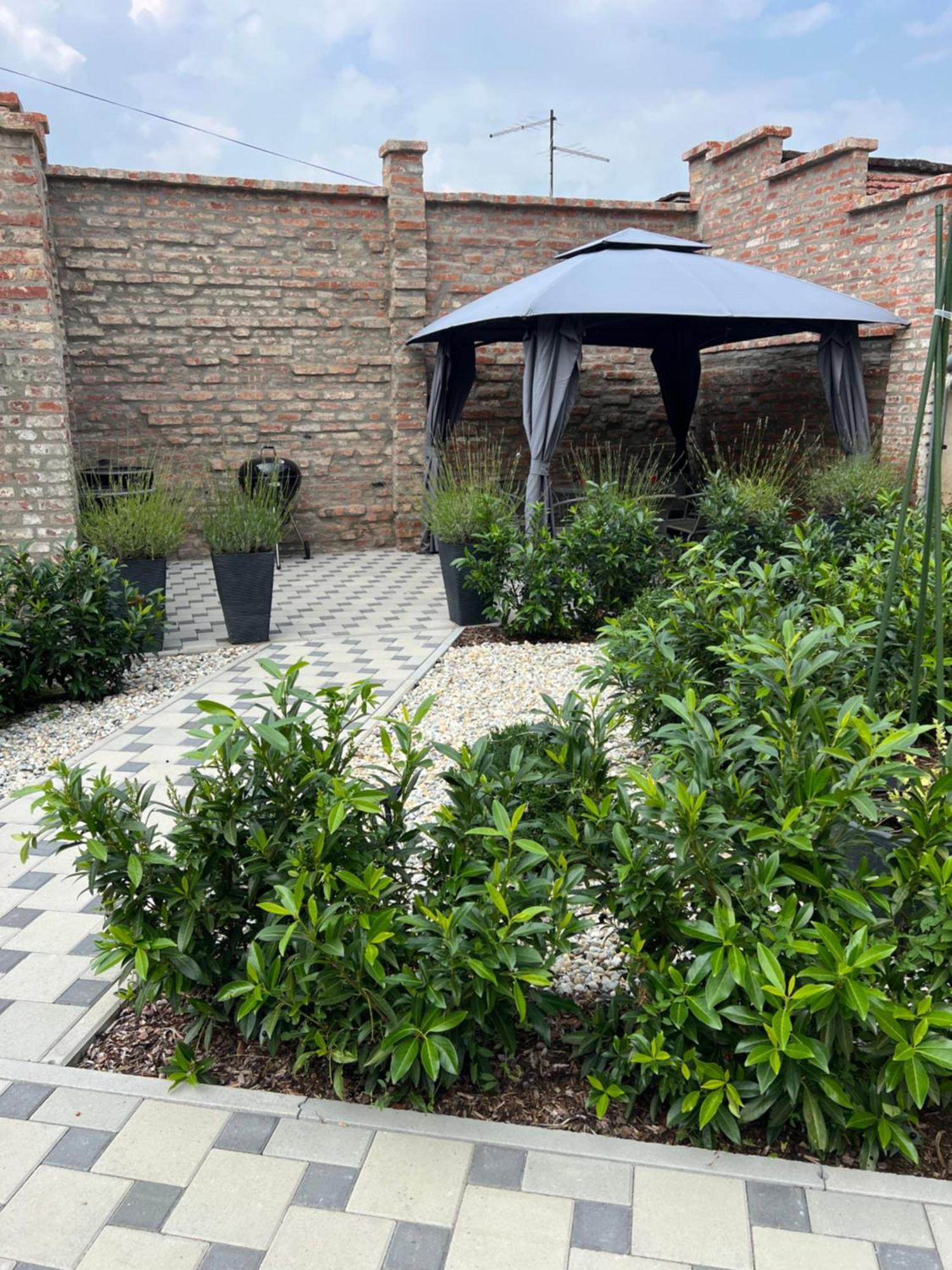 La Luna Premium Deluxe Apartment With Free Jacuzzi, Bikes & Covered Parking Nasice Extérieur photo